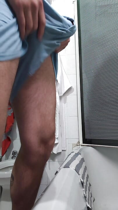 Very hard masturbation until she ends up with jets of milk