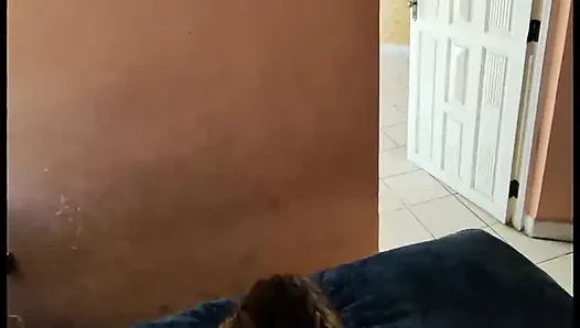 Ich putze ihren Arsch und ficke sie den ganzen Tag
