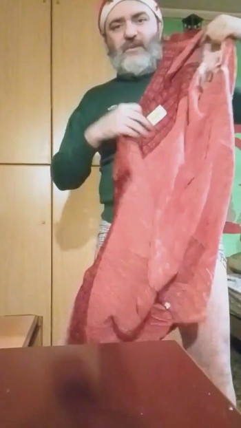 Uzbudljiv trenutak iz "Sretan Božić svima vama mojim prijateljima i vašim najmilijima..."