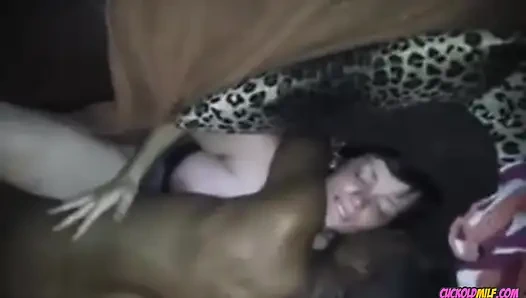 Милфа куколда - жена, которая изменяет