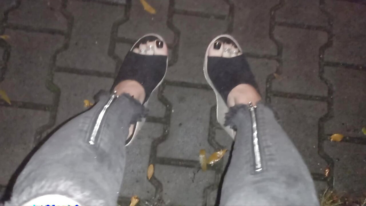 crossdressing in public