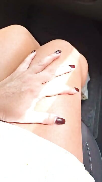 I want to touch myself while the car is on the street...