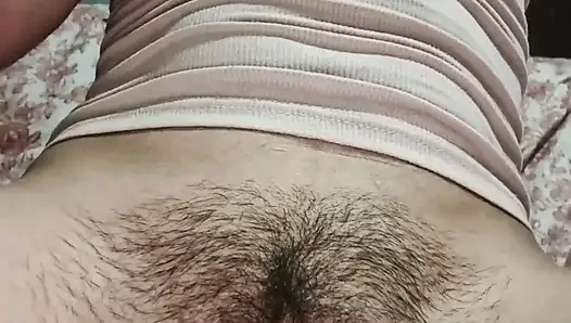 Dildo sertçe vajinama uyguladım, bunu isteyerek yaptım