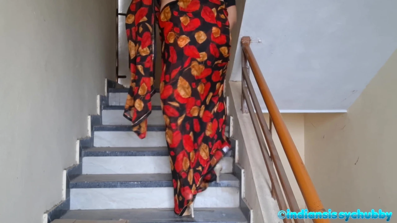 Sutta Dominica'dan MILF Smokin