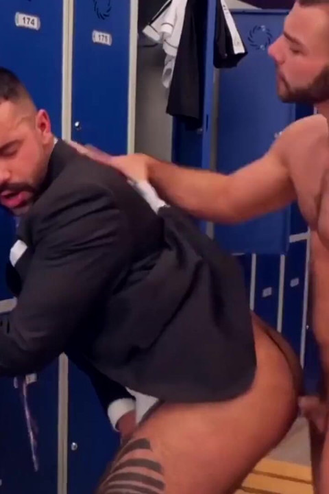 Menatplay - menajer Teddy Torres anal diego reyes tarafından sikiliyor