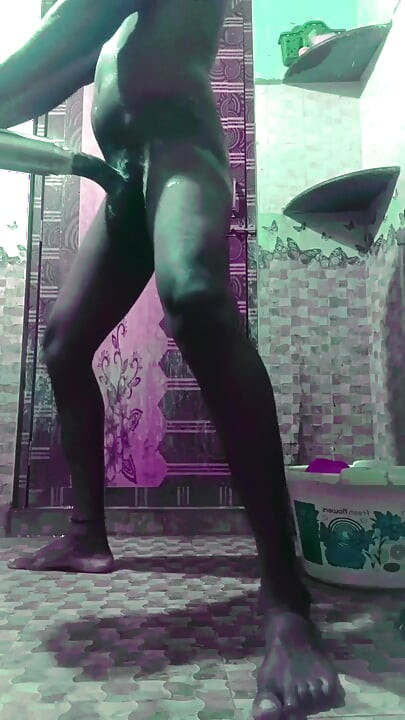 Tamil boy showing big black dick on boothroom show
