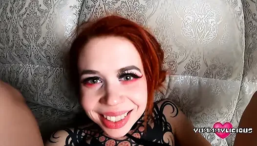 Yeşil gözlü kızıl saçlı cadı anal şeytan çıkarma alıyor (dölümden)