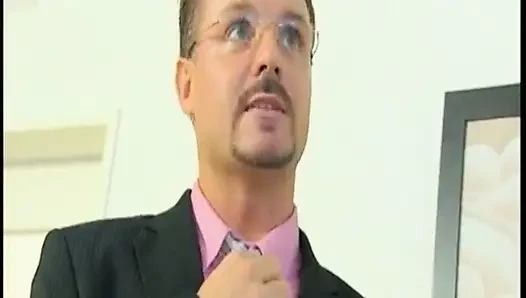 Sert Bir Penis Onun Ilişkisini Bozuyor