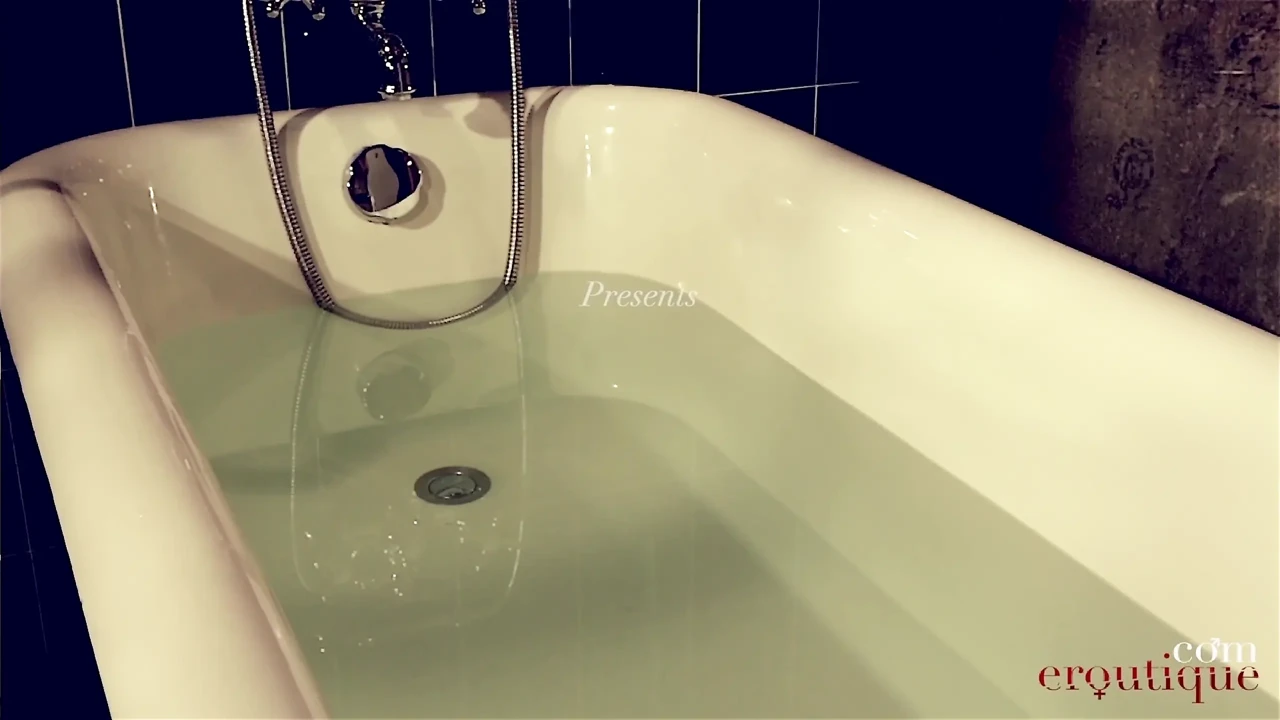 Anneli - Silently Squirt