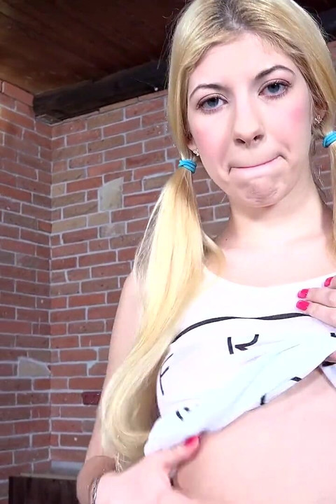 I spread her labia with clothes clutches