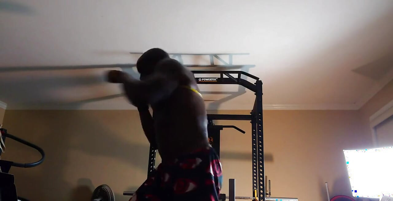 להקת התנגדות Shadow Boxing היום
