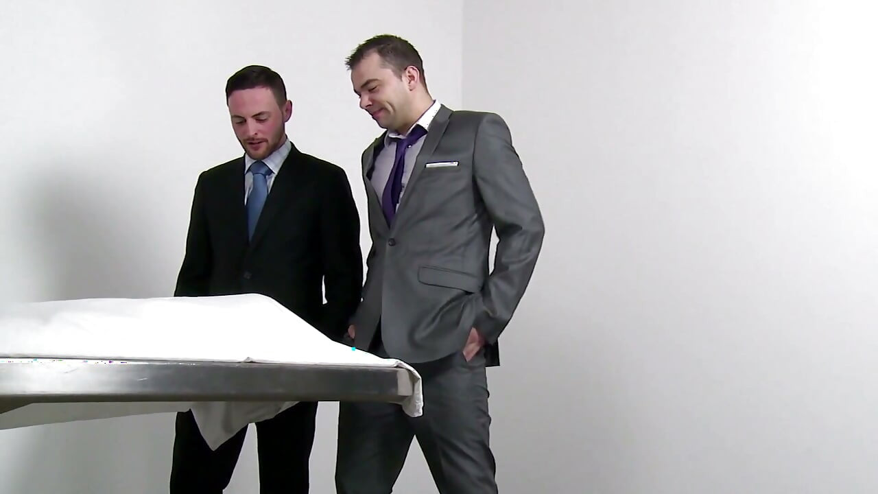 Riley Tess and Matt Brookes, hot top like to suck and to fuck
