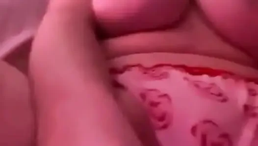 Jerk off with Stepmommy You Versus My Toy. Who Can Hold Out the Longest?