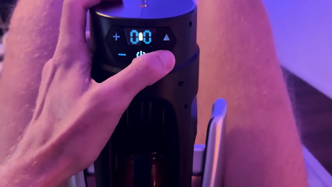 My dick is too big for this lousy toy, so I bring back Leiten blow job robot to finish the job