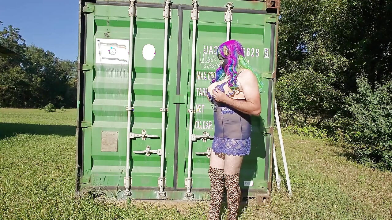 Crossdresser έξω από συνεδρίες αυνανισμού