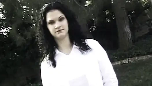 Interrarassische Schwesternschaft Bash: Heiße lesbenaction