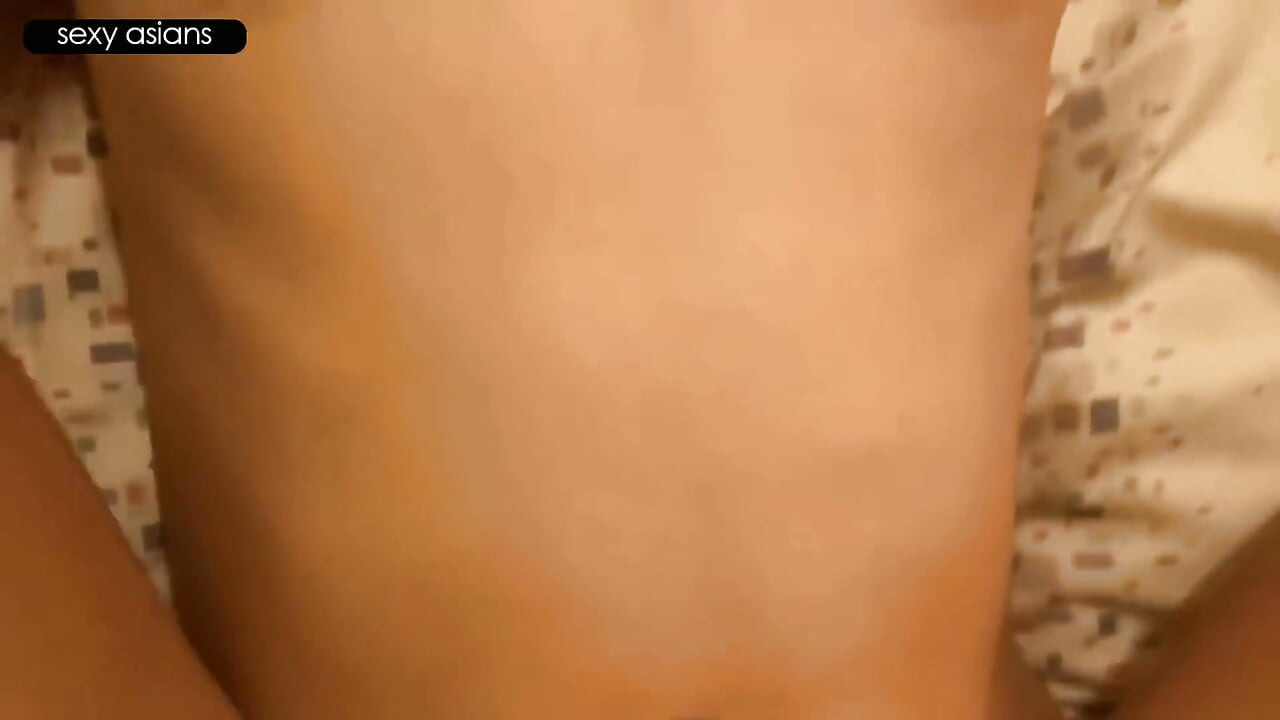 بدهی در میل. همسر گیارو به مرد مسن اعتماد می کند و امشب به او خیانت می شود.