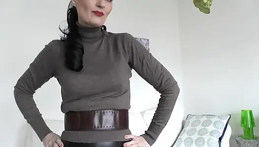 Pas pakai ikat pinggang di ruang tamu, bagian 2, lady victoria valente