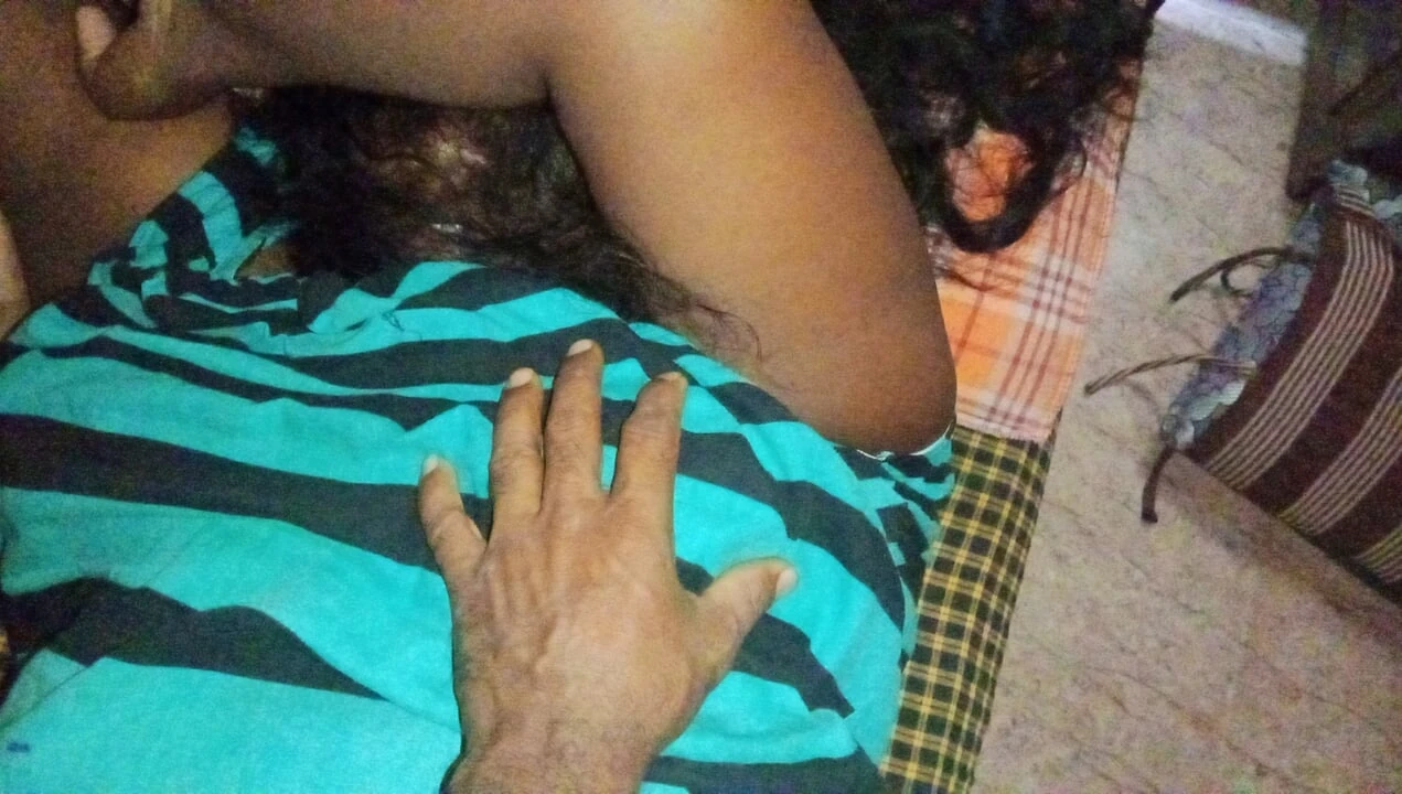 Prelepa polusestra i sestra u krevetu tajni seksi snimci 2. deo