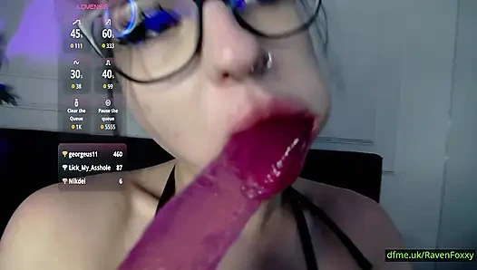 A Teasing Private Show with RavenFoxxy That Feels Closer Than It Should