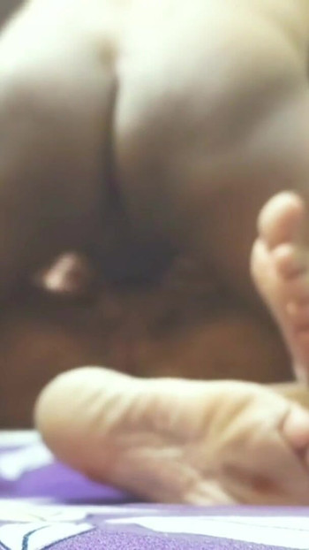 Indian Desi gay friend ko oyo room pe le Jake mast chudayi ki | Clip 1