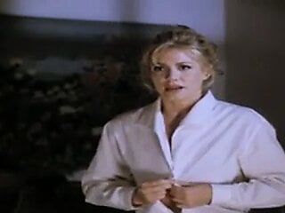 Shannon Tweed behaves indecently (3)