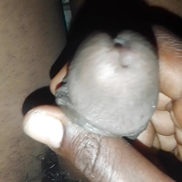 Home hardcore handjob in bed