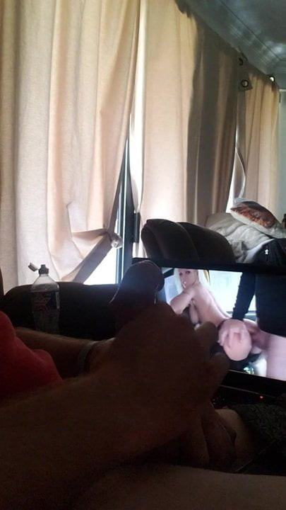 Huge Cumshot