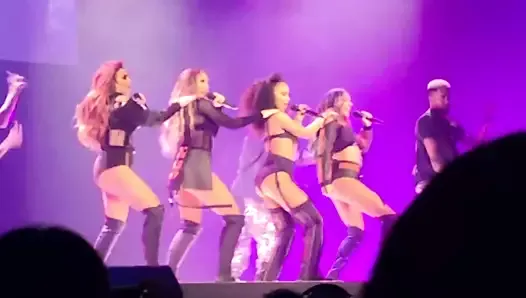 Babes dancing on stage