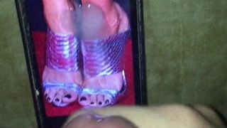 Cum on Jessica Alba Sexy Feet