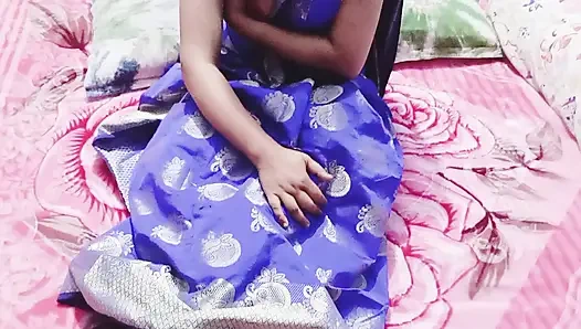 Красивая сексуальная бхабхи начинает новую жизнь