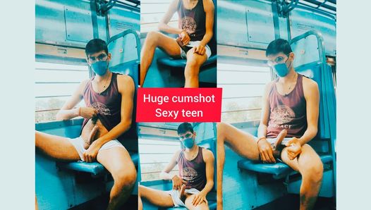 Desi teen cumshot in train public