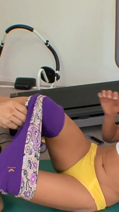 Zadivljujući trenutak iz "Pustio sam svog fitness trenera da prodre u moju usku pičku"