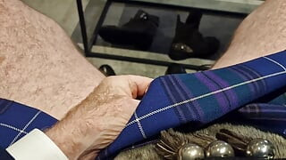 Ce qu’un Écossais porte sous son kilt