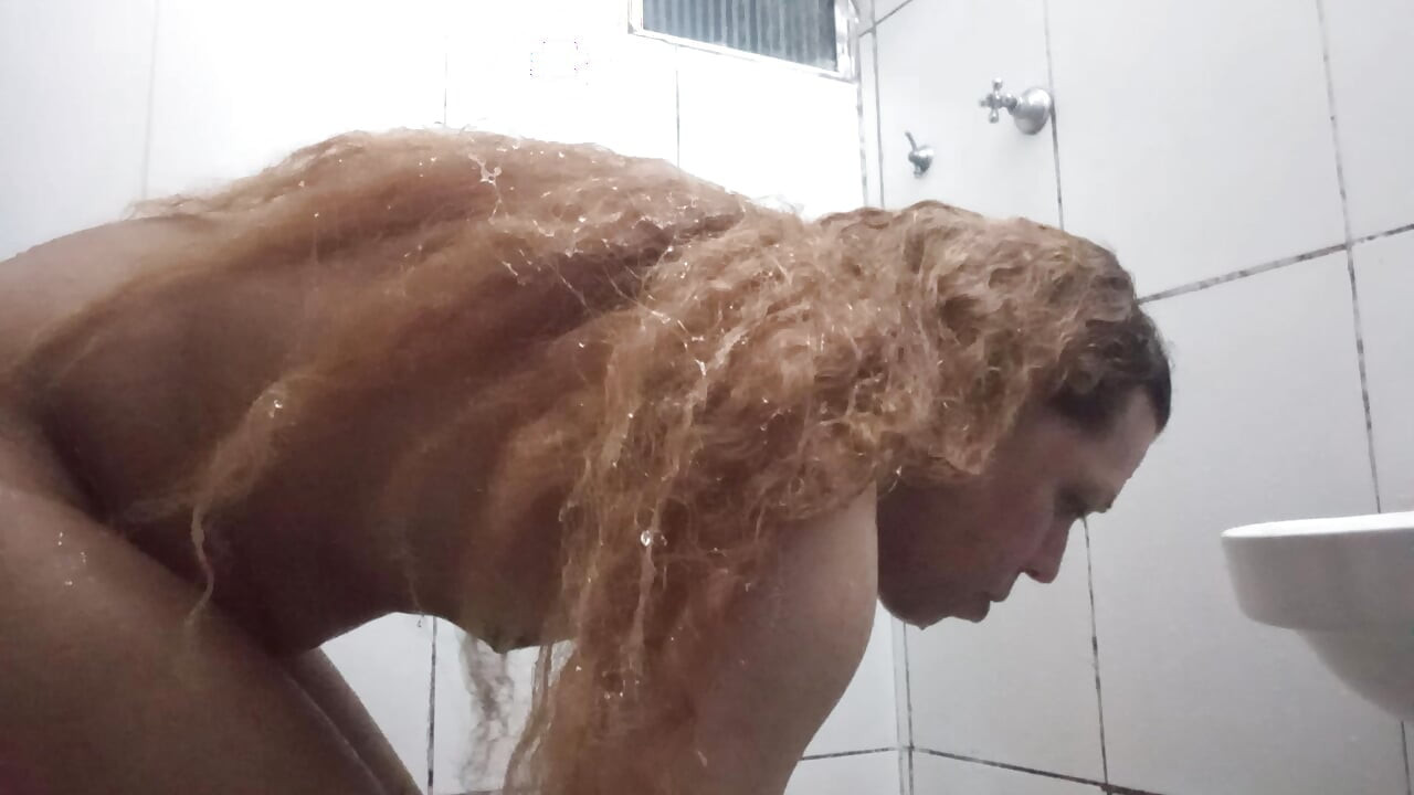 Hot Bath and Finger in the Butt