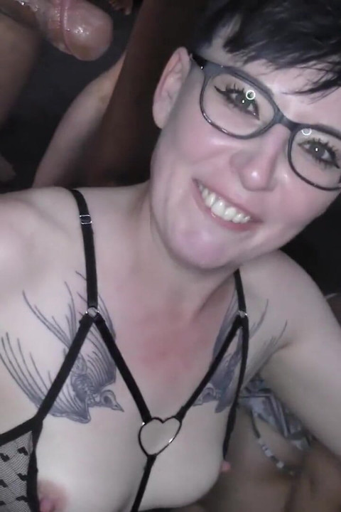 Cracking bukkake session for gorgeous Mandy Foxxx