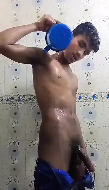 Minha maestria de sala de quarto qualquer chupa meu pênis