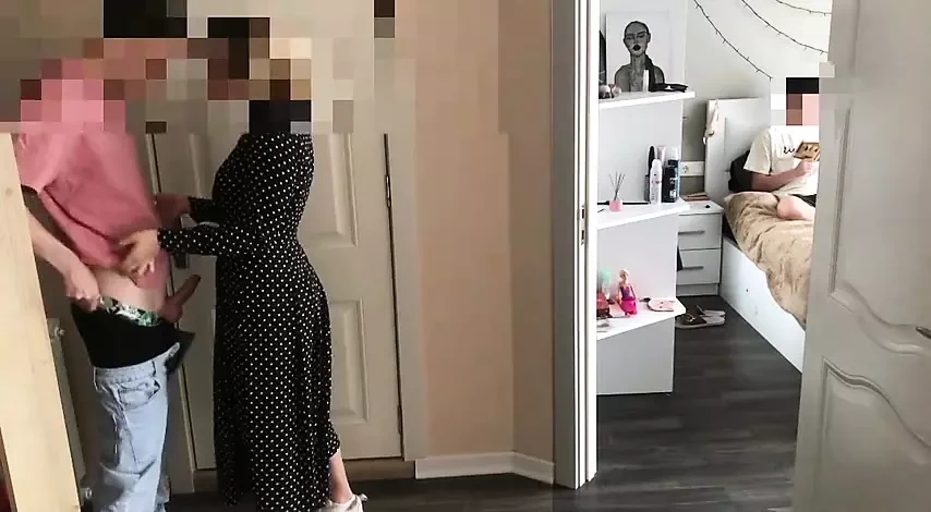 出轨的妻子操我最好的朋友