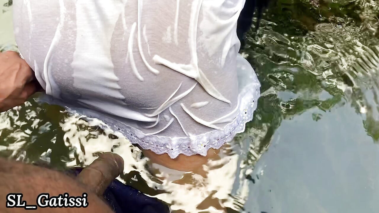 sri lankan Natural girl bathing fuck