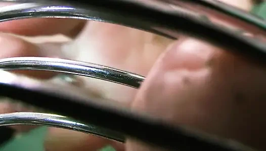 Kamu nggak punya kegembiraan, ini hukumannya