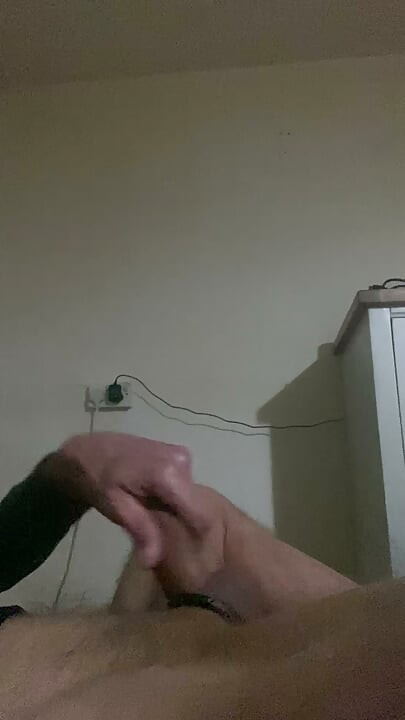 Mă joc singur.....