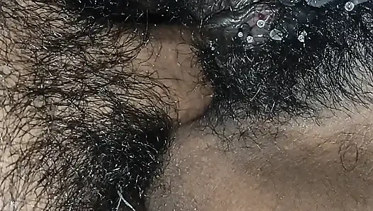 Desi Bhabhis Hintern trifft