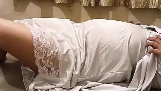 Heiße frau nippelsaugen