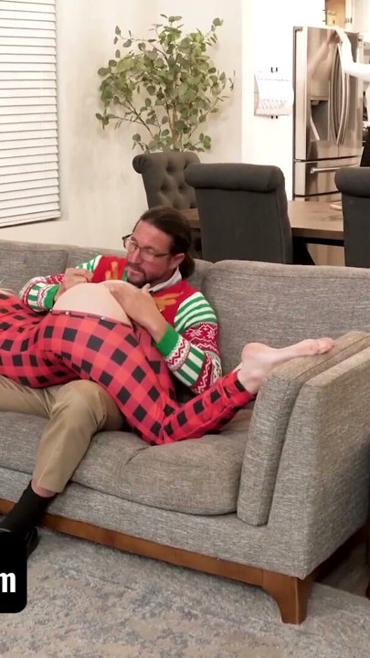 A Lovely Time Of Year Pt. 1: Cumming Home for Xmas Featuring Kay Lovely - FreeUse Fantasy | Clip 2