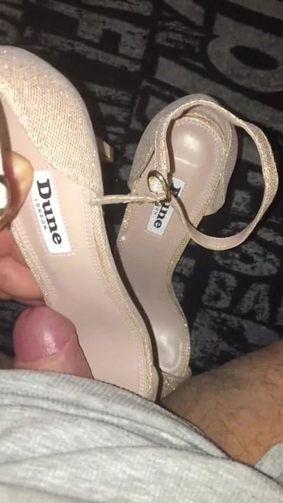 Dune - Gold Heels II