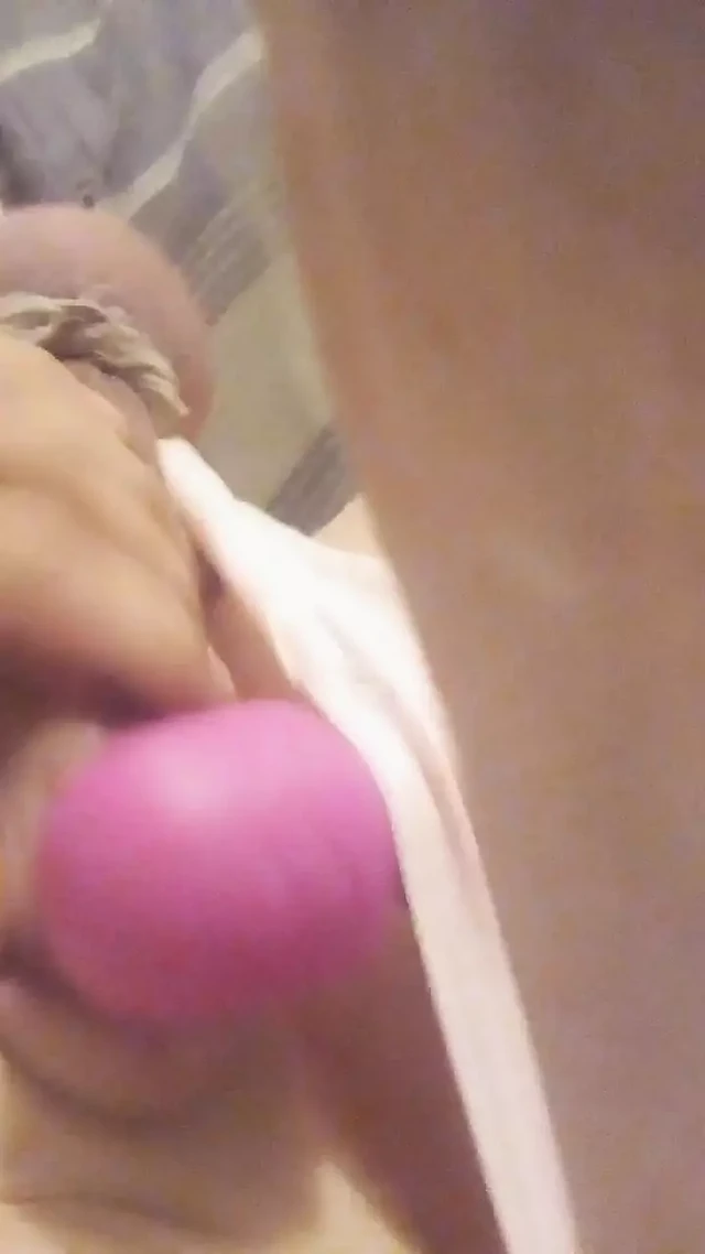 Mellissa&#039;s vibrator makes her little clitty grow.....