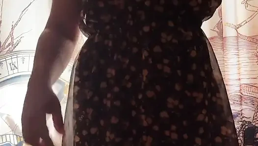 Aku ngentot pantat bahenol cewek hot ini sampai dia crot di dalam