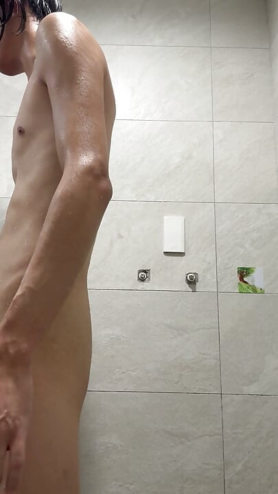 Se masturber dans le bain
