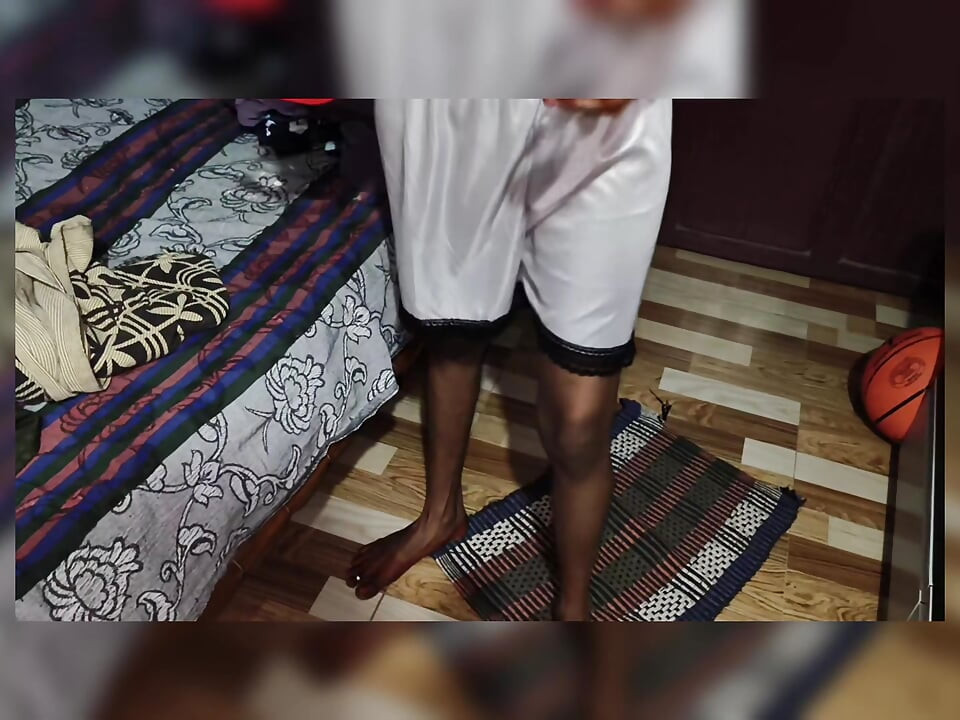 Isteri desi berseronok dengan kerja