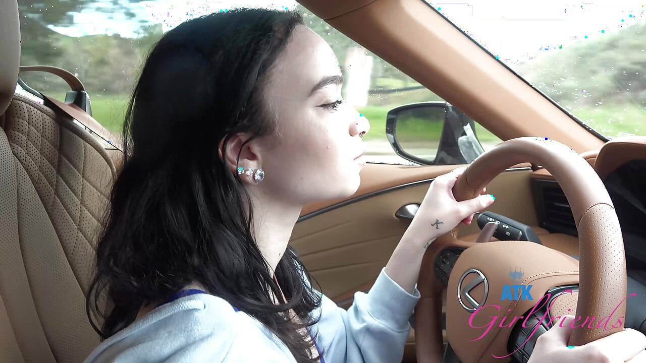 สนุกวันชายหาดกับ Selena: ทรายเท้าเปล่าและหอย, แล้วก็อมควยเลอะเทอะริมถนน!